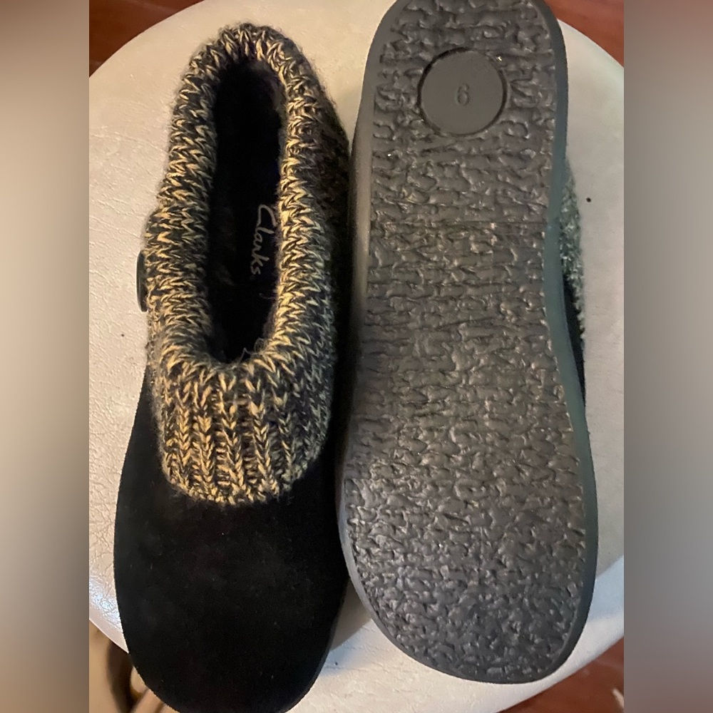 (EUC) Clarks Black Buckskin and Grey Knit Cuff Footwear size 9 - Picture 7 of 8